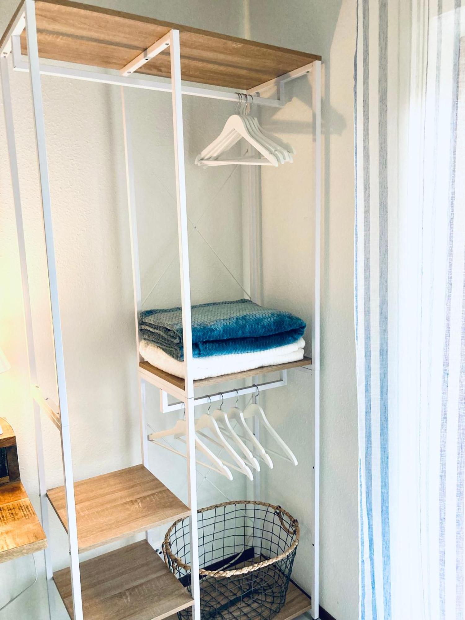 Seebrise Ferienwohnung, Auszeit In Ruhiger Lage, Bodensee Naehe, Privatparkplatz, Wlan, Smart Tv Rielasingen-Worblingen Dış mekan fotoğraf